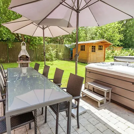 In Durbuy With Garden Holiday home *