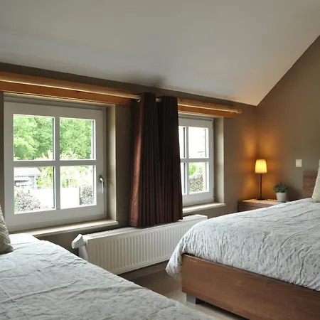 Vakantiehuis Elegant In *