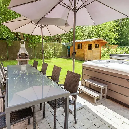 Elegant In Ferienhaus Bomal